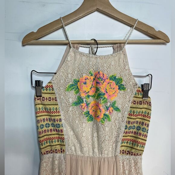 Pale Pink Embroidered Lace Maxi Dress Small - Picture 3 of 6